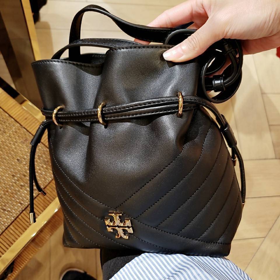 tory burch kira chevron mini bucket bag